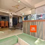 Fabexpress The Tasty Buds - 500M From Baga Beach