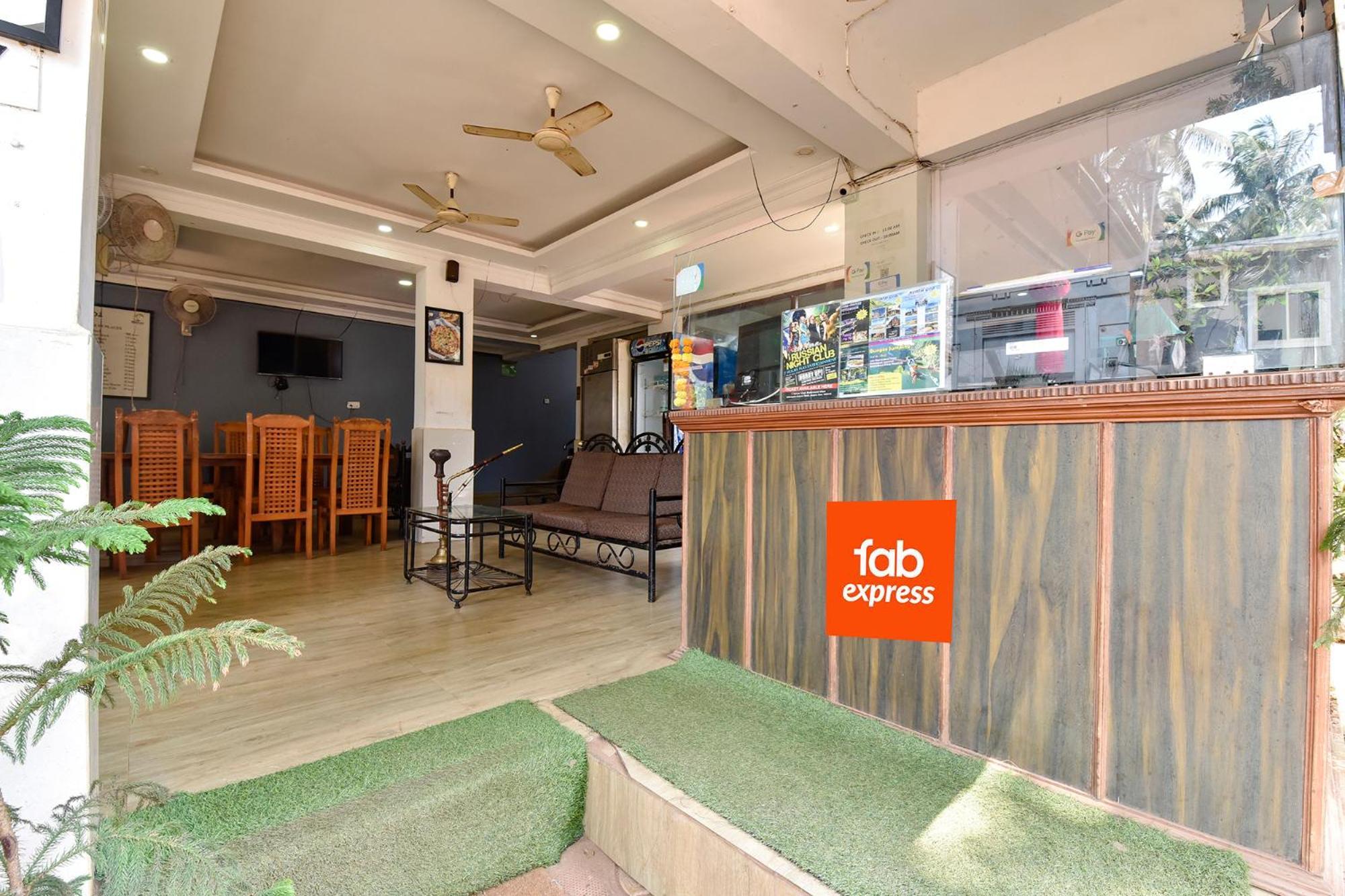 Fabexpress The Tasty Buds - 500m From Baga Hotel Calangute