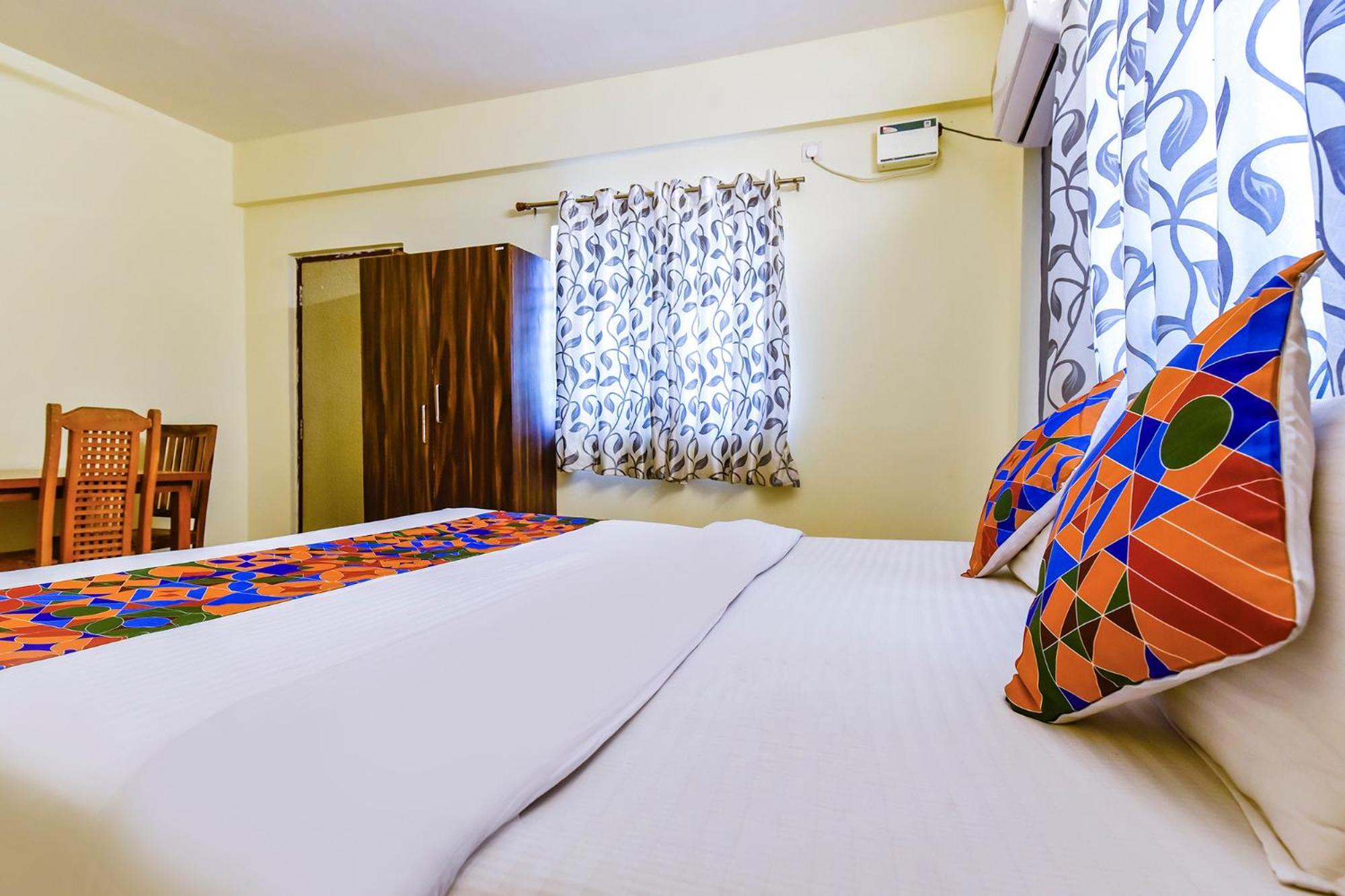 Fabexpress The Tasty Buds - 500m From Baga Hotel Calangute