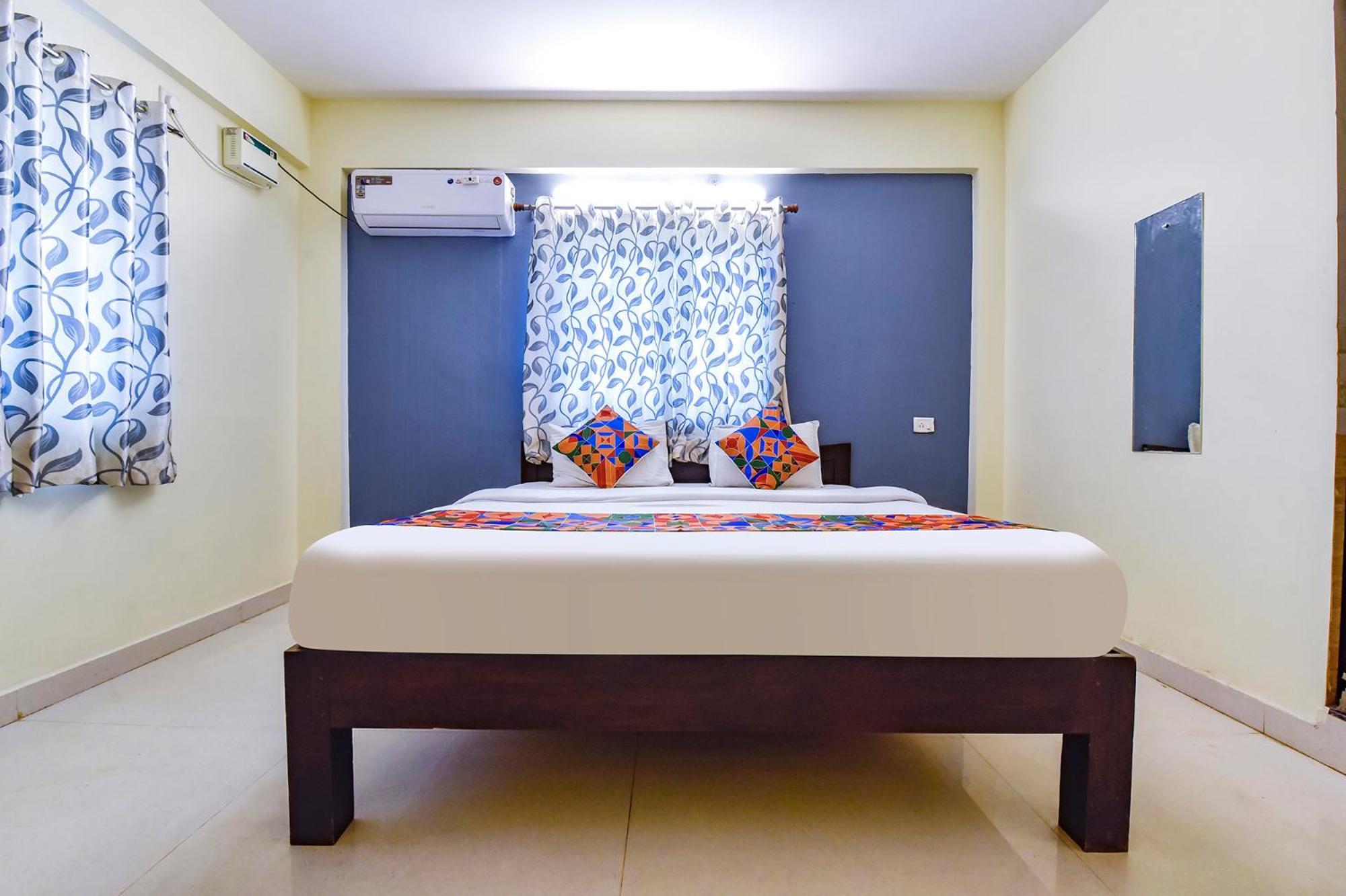 Hotel Fabexpress The Tasty Buds - 500m From Baga