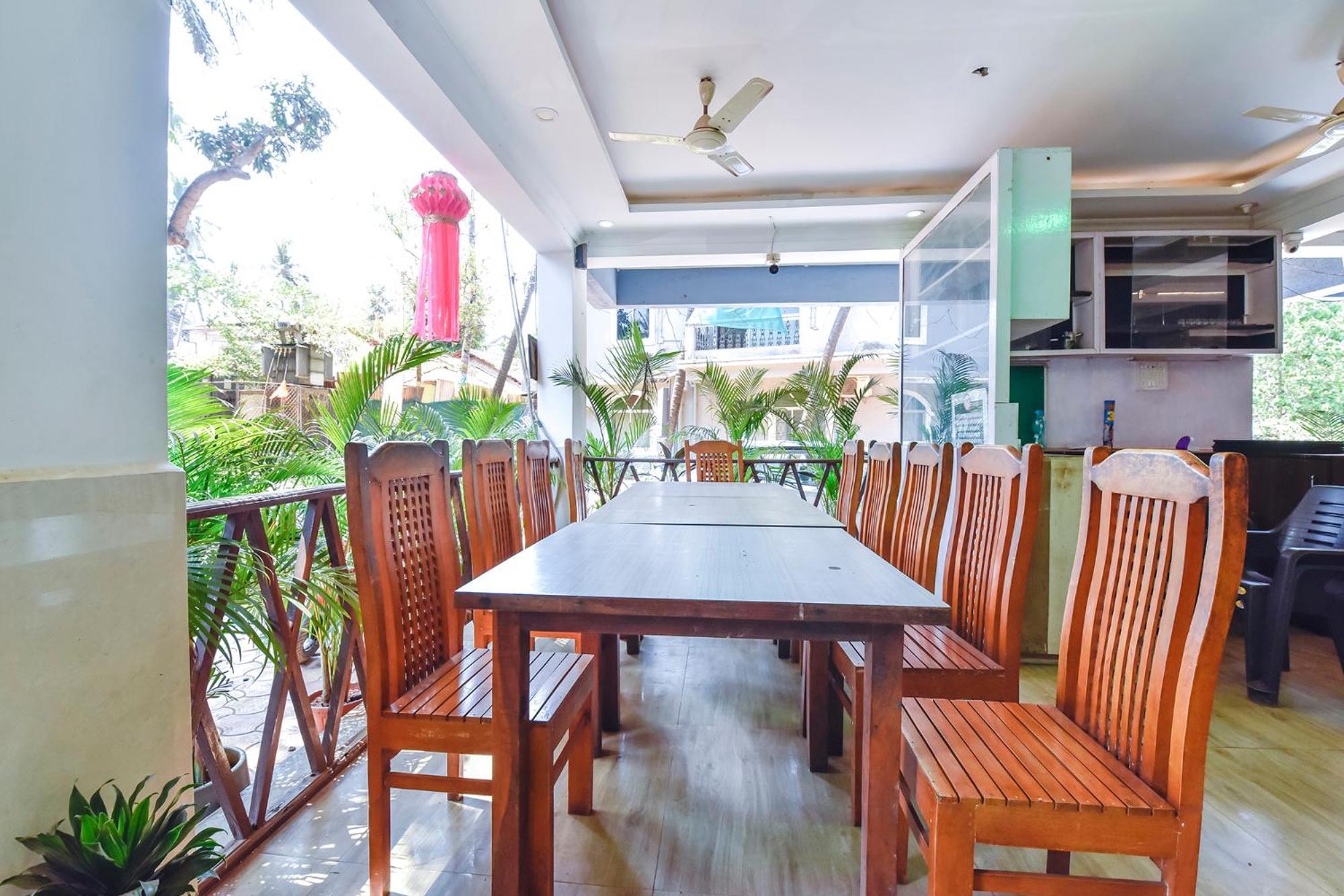 Hotel Fabexpress The Tasty Buds - 500m From Baga Calangute