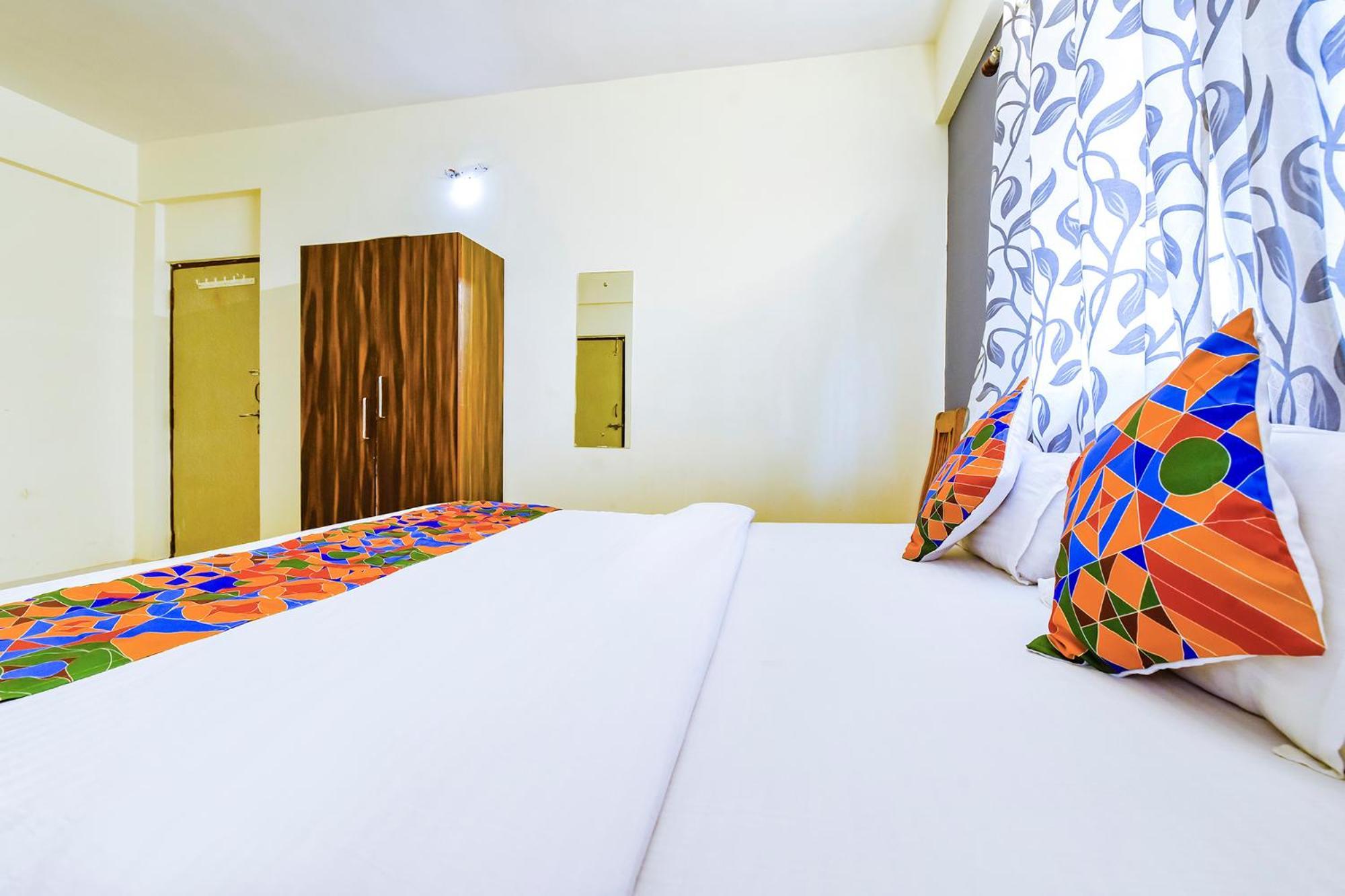 Fabexpress The Tasty Buds - 500m From Baga Hotel